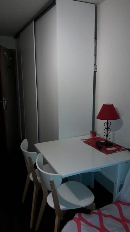 Studio au calme Apartment Deville-les-Rouen Exterior foto