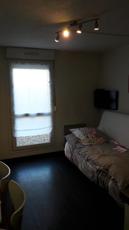Studio au calme Apartment Deville-les-Rouen Exterior foto